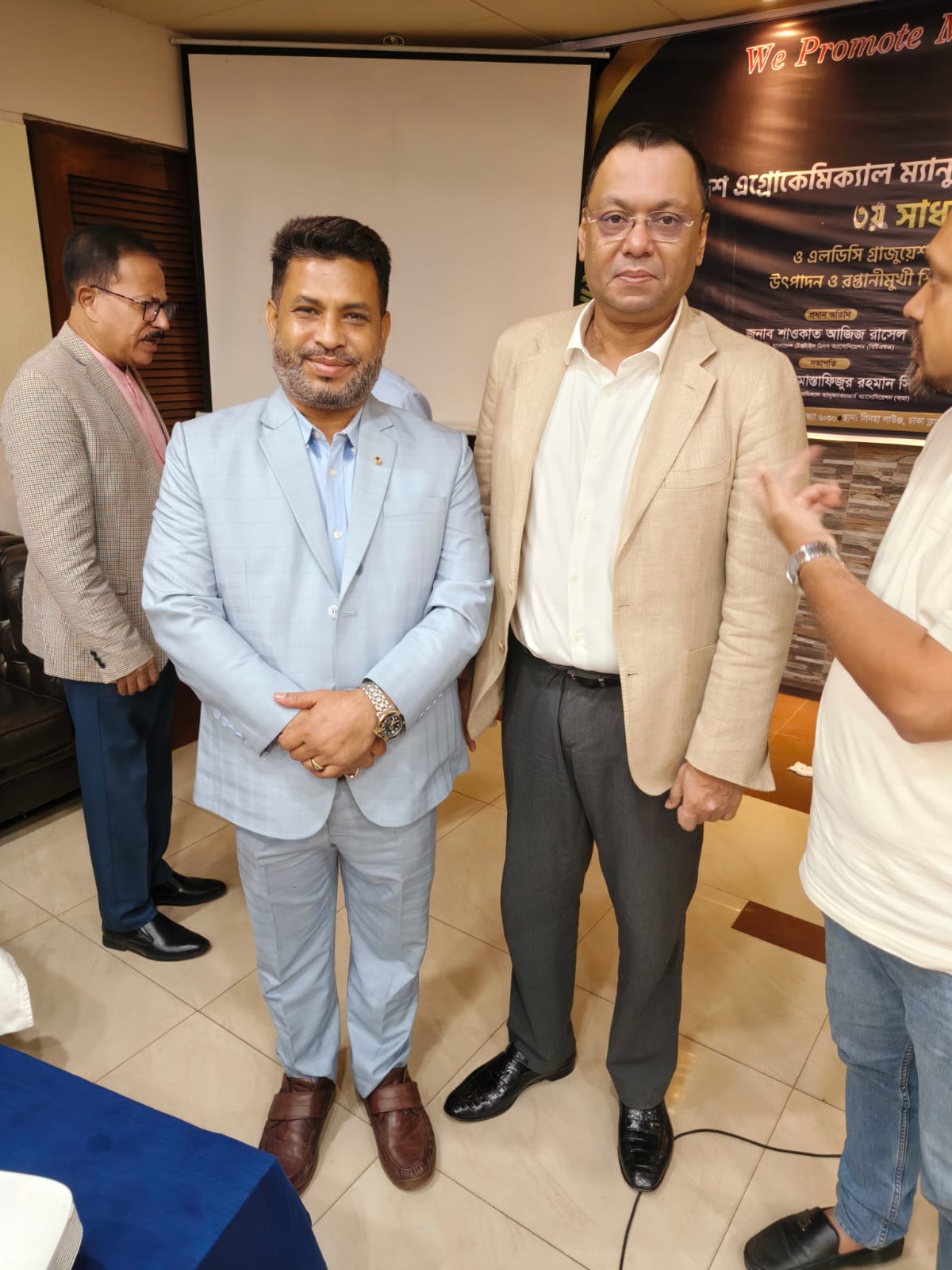 Apartment and residential building image for Bashundhara R/A